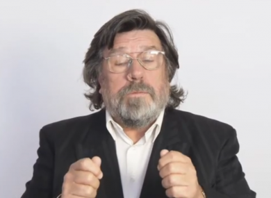 Actors including Ricky Tomlinson appear in the video, which seeks the resignation of