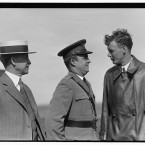 Orville Wright (left), Major John F Curry, and Colonel Charles Lindbergh, who visited Orville in Ohio on 22 June 1927. The visit came just one month after Lindbergh completed his solo non-stop flight from New York to Paris. (Library of Congress, Prints & Photographs Division)