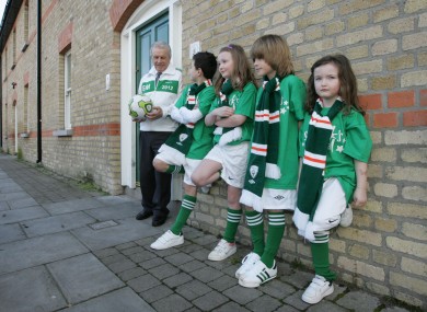 Soccer legend John Giles, who was revealed as the Grand Marshall of Dublin's St Patrick's Day Parade today, with Jamie Davis (10), Lucy Madden (8), Eric Davis (10) and Pia Madden (4)