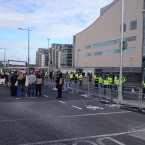 The small number of demonstrators remaining at around 4:40pm. Photo: Christine Bohan/TheJournal.ie