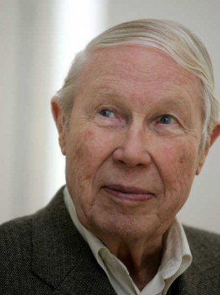 Louis le Brocquy, 1916-2012.