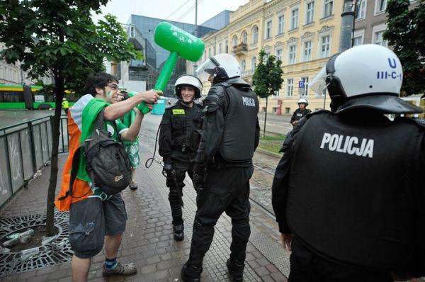 riot5