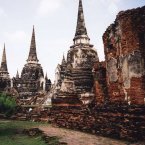 The island Ayutthaya, the capital of Thailand for over 400 years, was often referred to as the most beautiful city in the world by the diplomats who traveled there.
It was so appealing, in fact, that in 1767 it was sacked by the Burmese, and the capital was moved to its current location in Bangkok. (Image: Wikimedia Commons)